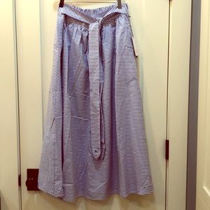 Vineyard Vines for Target blue-white striped skirt